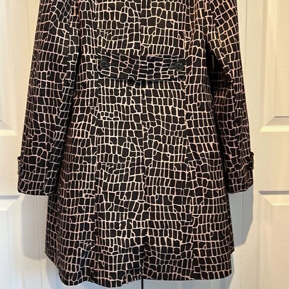 Relatively Black/Tan Animal Print Rain Coat Size L/XL ( see measurements) - Picture 10 of 13